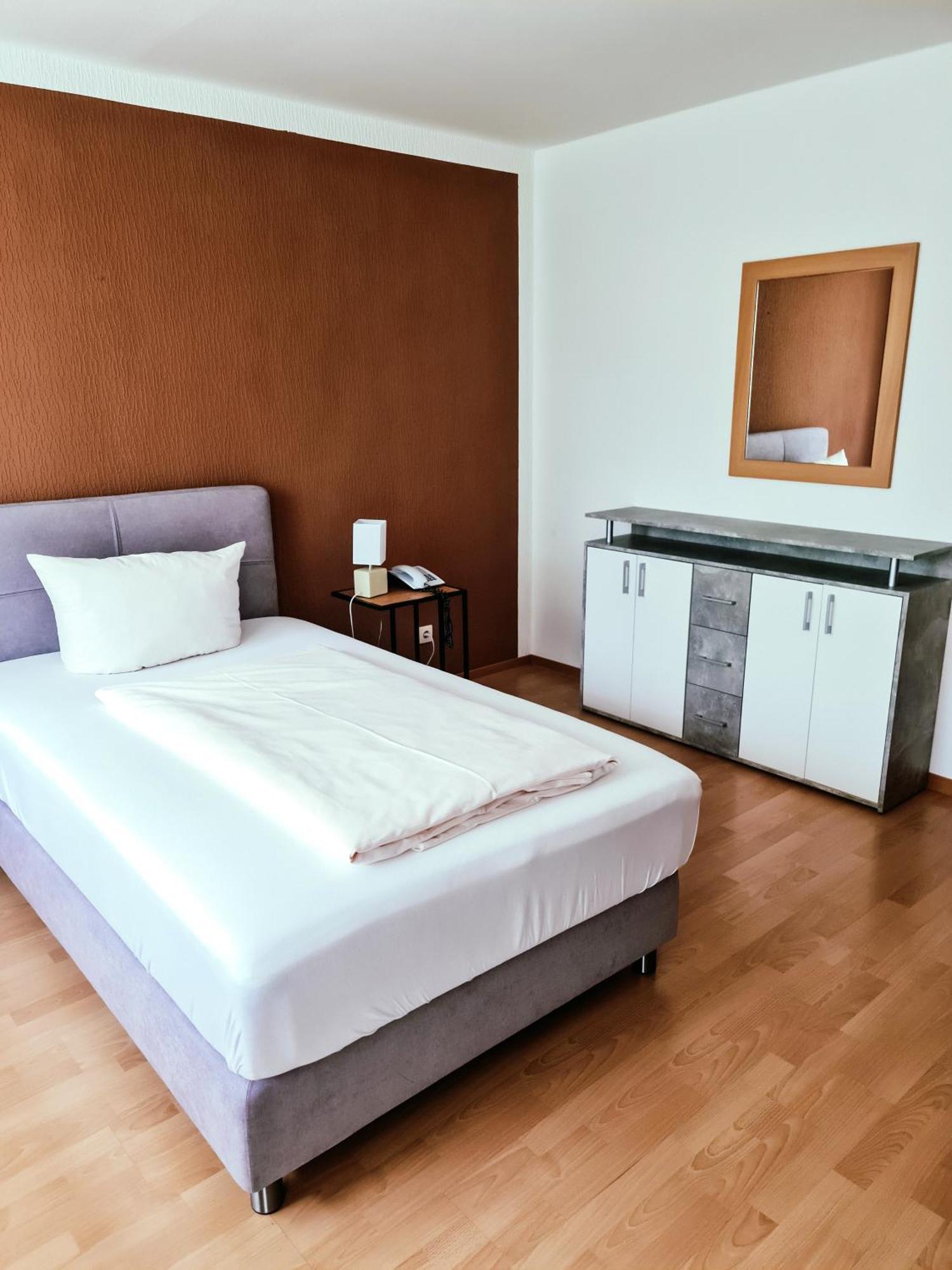 Zentral Hotel บาดฟึสซิง ภายนอก รูปภาพ
