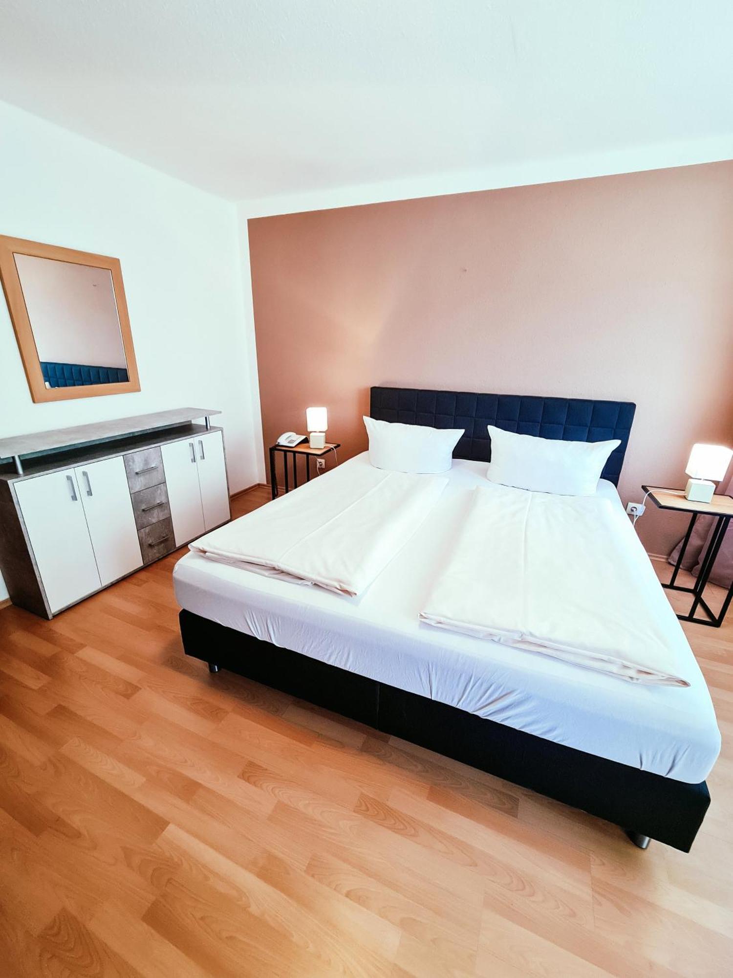 Zentral Hotel บาดฟึสซิง ภายนอก รูปภาพ